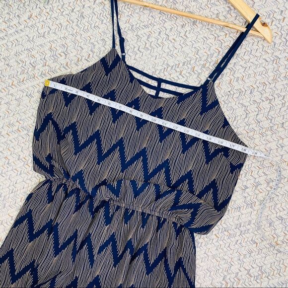 Ya Los Angeles navy tan zig zag romper lar… - Picture 5 of 9